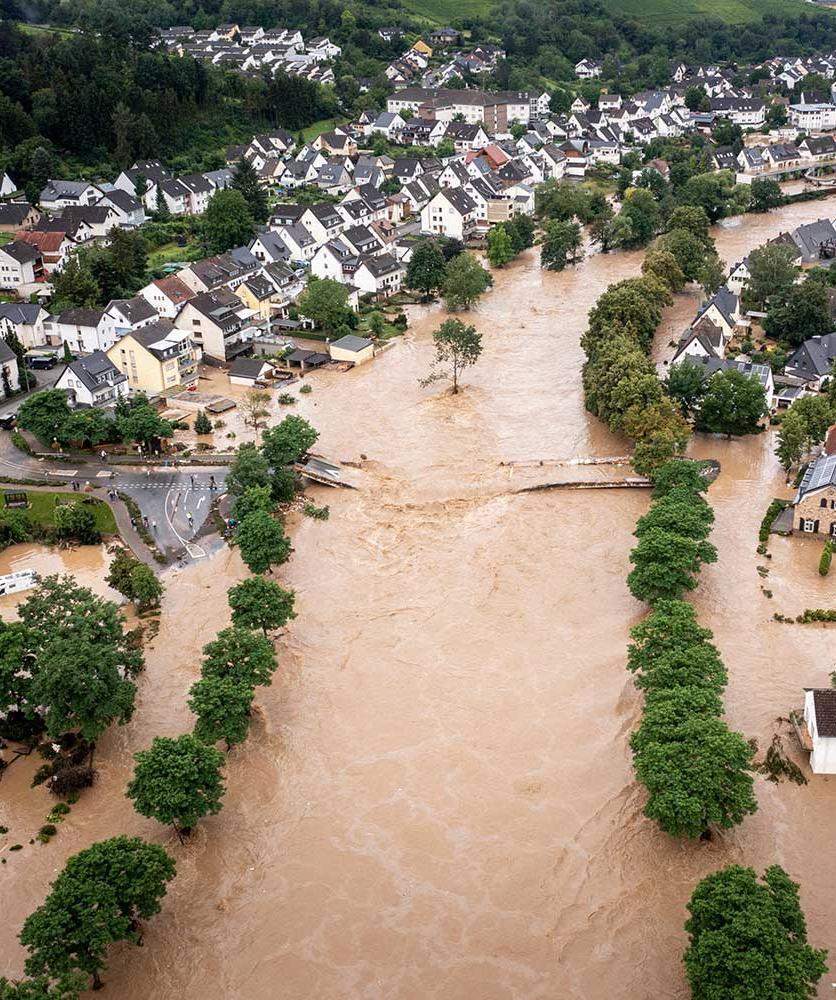 Extreme flooding in a residential area